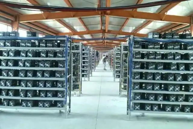 A powerful German-made mining rig